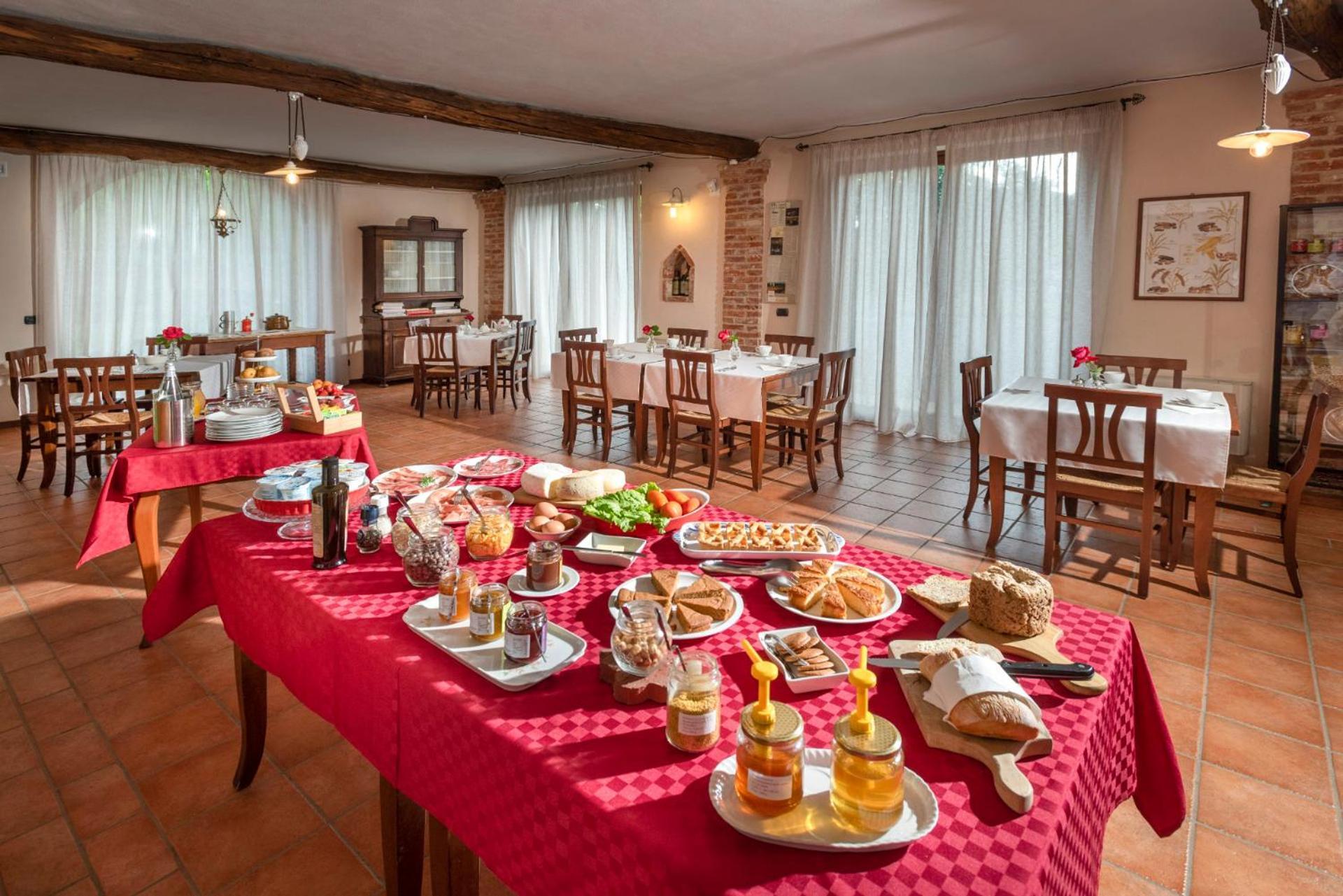 Agriturismo Cascina Monchiero Бра Экстерьер фото