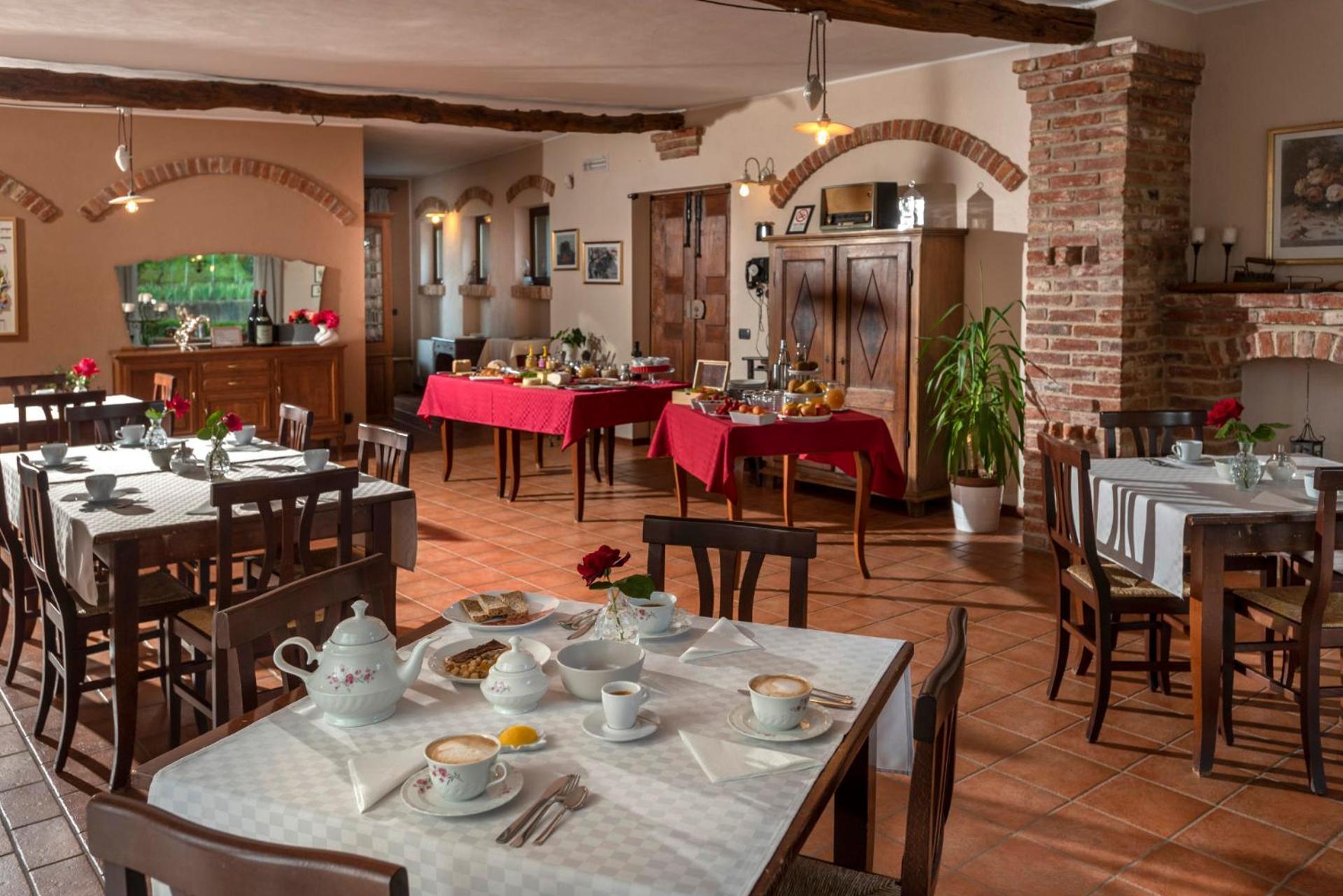 Agriturismo Cascina Monchiero Бра Экстерьер фото